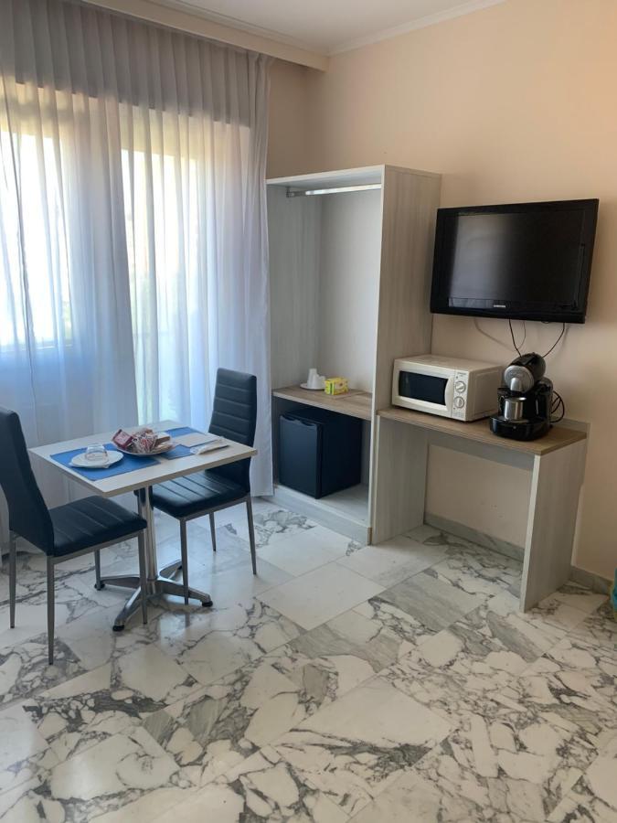 Bed and Breakfast Domus Della Radio Roma Exterior foto